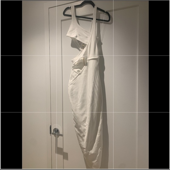 HOUSE OF CB - MIYA midi dress - Picture 5 of 10